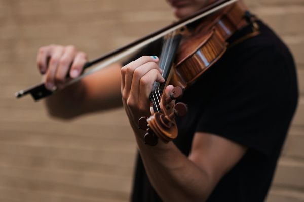 Meilleures astuces pour exceller en cours de violon à Nantes